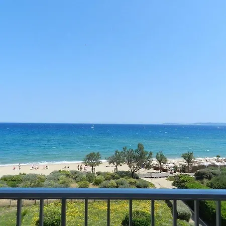 3 Couchages Climatise Avec Parking En Bord De Au Lavandou Ле-Лаванду