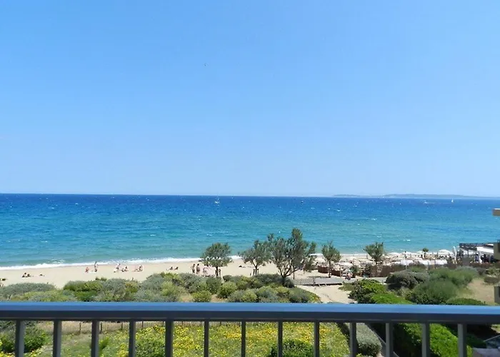 3 Couchages Climatise Avec Parking En Bord De Au Lavandou - Fr-1-251-893 Le Lavandou